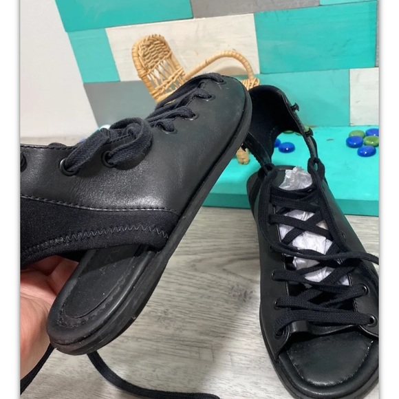 A7EIJE  Genuine Leather lace up sandals size 7.5 - Picture 3 of 6